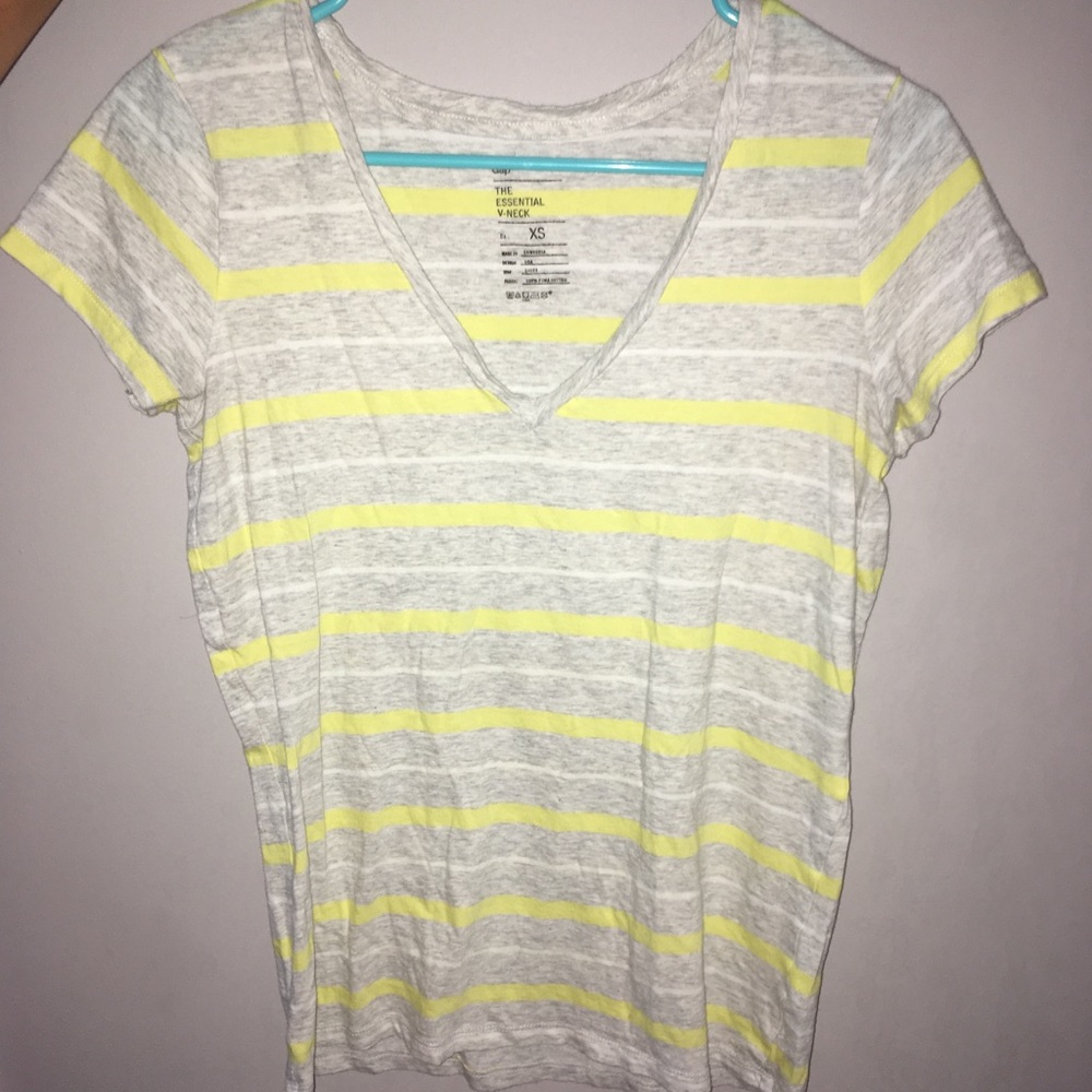 Gap yellow and grey striped v-neck